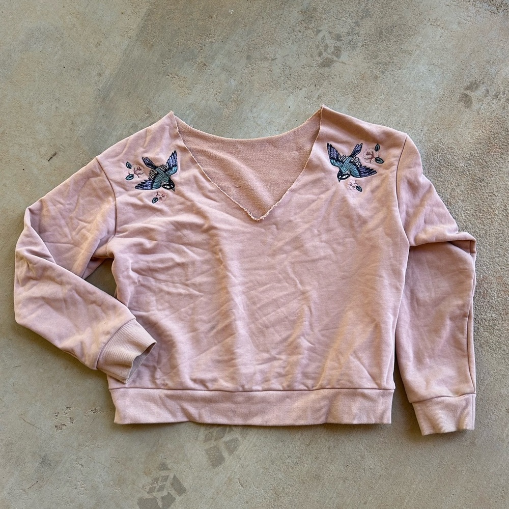 Embroidered Bird Sweatshirt